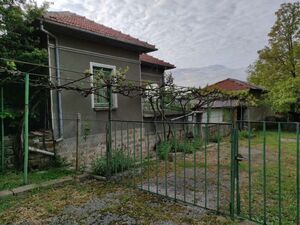 Very well preserved House near Sevlievo Town-Gabrovo region,