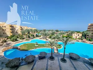 Pool and sea view 1 bedroom apartment 