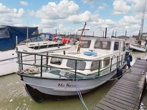 Charming Cruising Barge - Mariette  £49,995