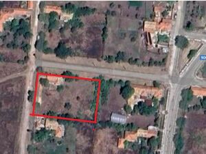 Regulated plot of land with an old house, Varna district