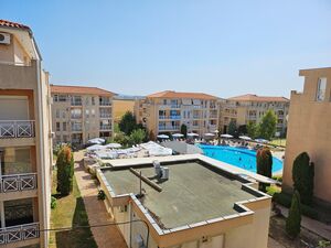 Pool view! 1-bedroom Apartment in Sunny Day 6, Sunny Beach 