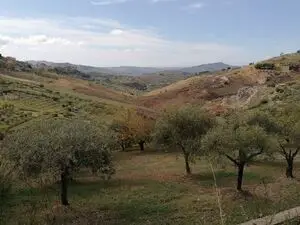 Panoramic House and land in Sicily - Pulizzi Cda Savarini