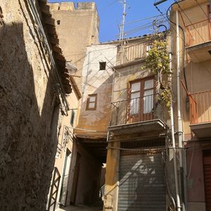 sh 653 town house, Caccamo, Sicily