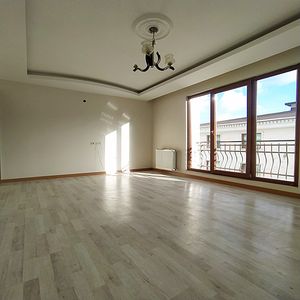 2+1 apartment at center SOLD READ CAP