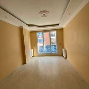 2+1 FLAT FOR SALE NEAR METROBUS