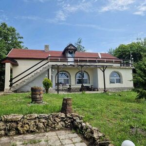 LOVELY RENOVATED HOUSE, PANORAMA, 2480M2 YARD, NEAR VARNA AN