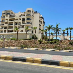  Studio 62m² in Aldau Heights Hurghada Pool & Garden View.