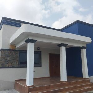 3Bedroom Hoise@ Tema Community 25/+233243321202