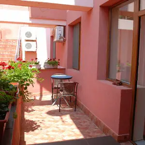 Large spacious ground floor studio, Saint Vlas