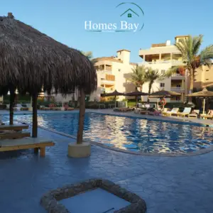 Come to Paradise: 2 bedrooms with pool & sea view!