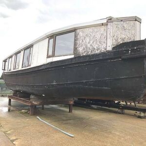 Houseboat for Completion - River Oak - £38,000