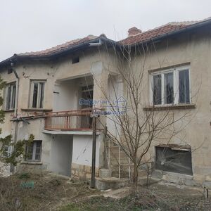 CHEAP Bulgarian house 40 km from Vratsa very peaceful area