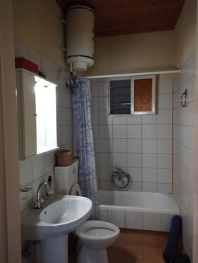 Bathroom1